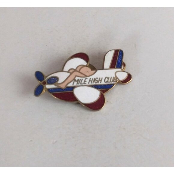 Vintage Gadsden Mile High Club Aircraft Lapel Hat Pin - Picture 1 of 2
